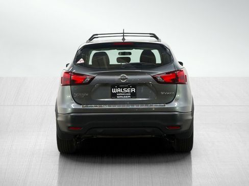 Used 2018 Nissan Rogue Sport SV w/ SV Technology Package image 5