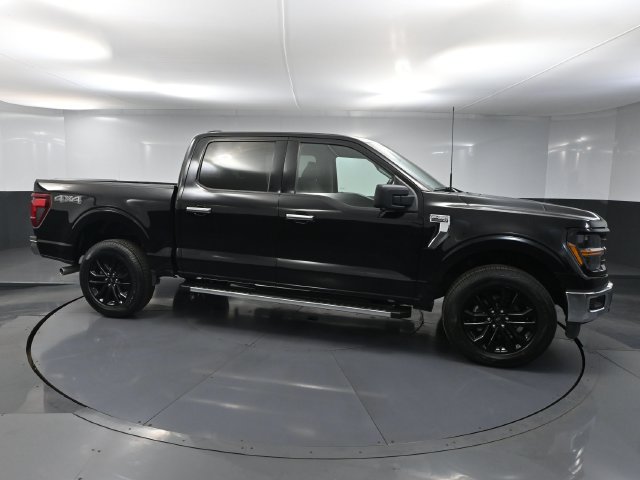 Used 2024 Ford F150 XLT AWD/4WD image 3