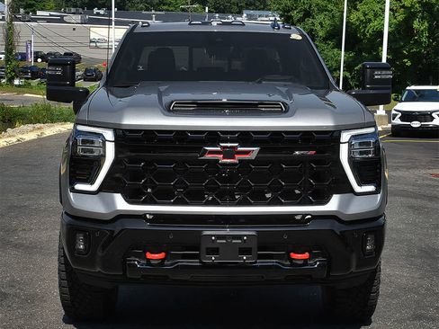 New 2026 Chevrolet Silverado 2500 ZR2 w/ LPO, Dark Essentials Package AWD/4WD image 5