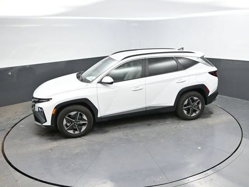Used 2025 Hyundai Tucson SEL AWD/4WD image 36