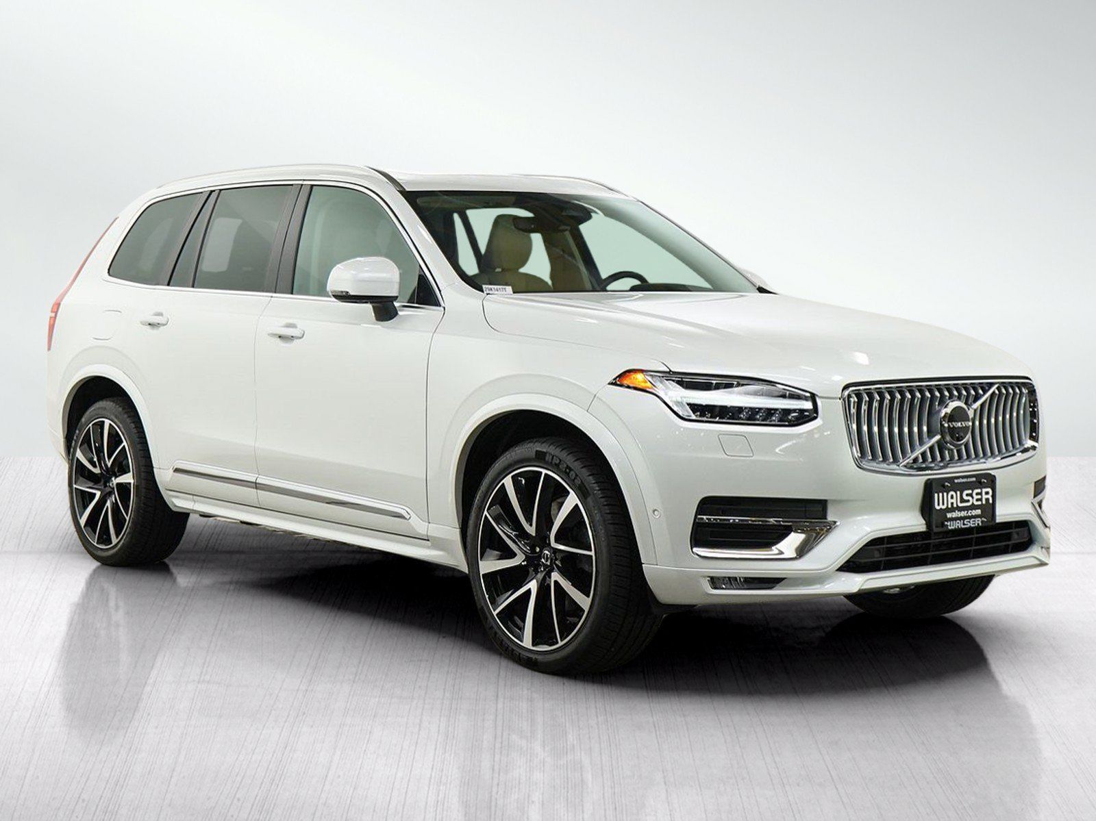 Used 2023 Volvo XC90 B6 Plus w/ Protection Package Premier AWD/4WD image 8