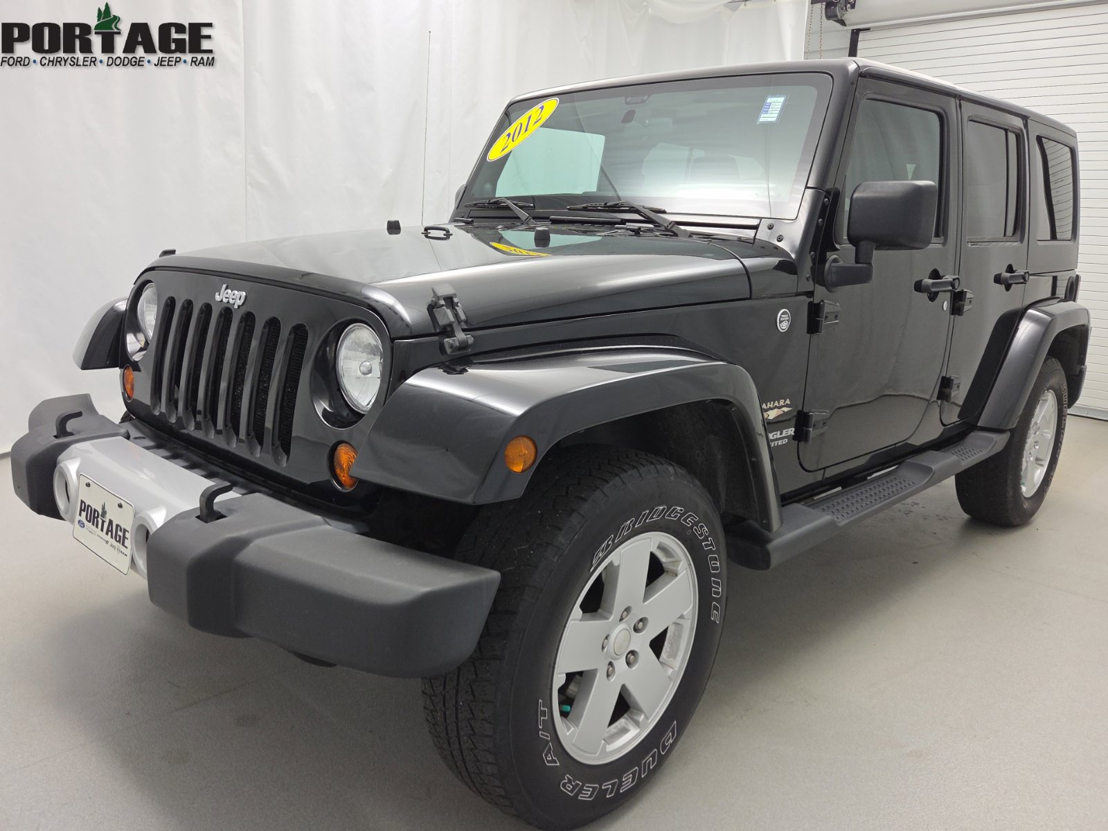 Used 2012 Jeep Wrangler Unlimited Sahara w/ Connectivity Group AWD/4WD image 3