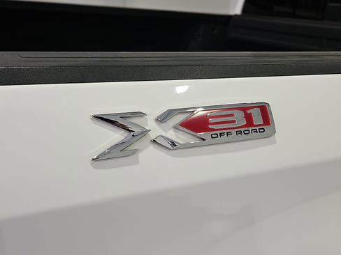 Used 2019 GMC Sierra 1500 SLT image 6