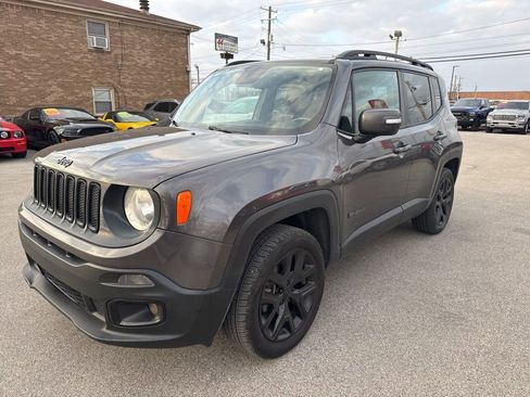 Used 2016 Jeep Renegade Latitude image 6