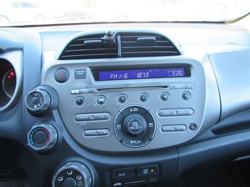 Used 2013 Honda Fit image 15