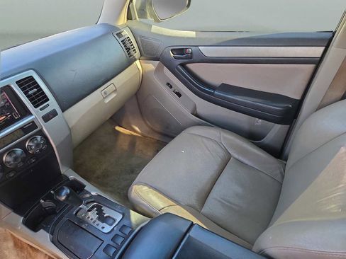Used 2004 Toyota 4Runner SR5 image 13