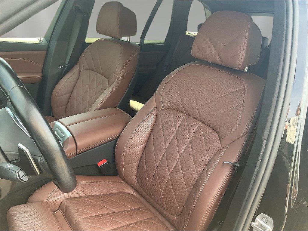 Used 2024 BMW X5 xDrive40i w/ M Sport Package AWD/4WD image 21