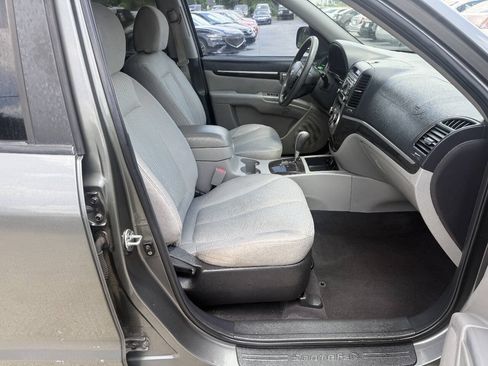 Used 2009 Hyundai Santa Fe GLS FWD image 13