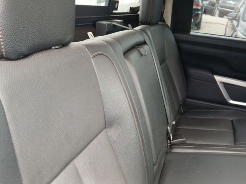 Used 2017 Nissan Titan SL RWD image 20