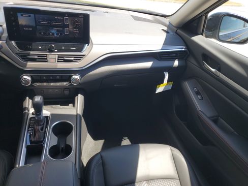 New 2026 Nissan Altima 2.5 SR FWD image 17