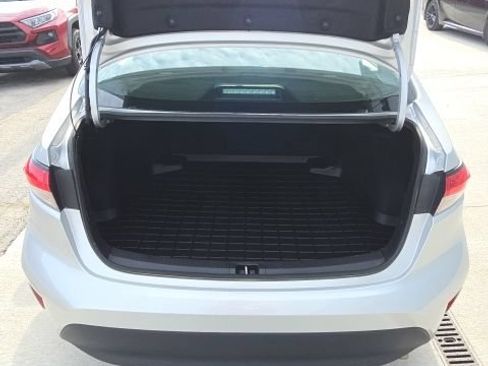 Used 2025 Toyota Corolla LE FWD image 21