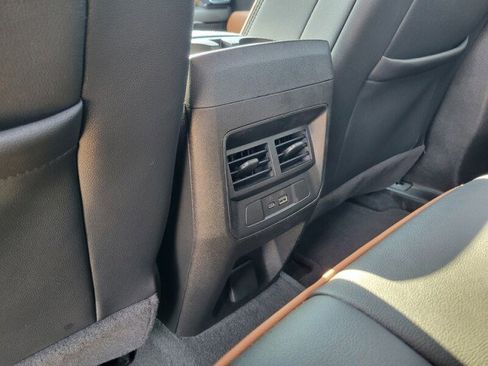 Used 2024 GMC Canyon AT4 w/ AT4 Premium Package image 29