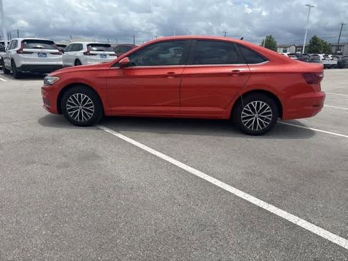 Used 2021 Volkswagen Jetta S w/ Driver Assistance Package FWD image 2
