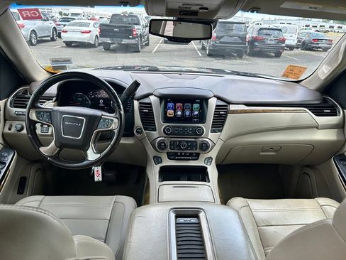 Used 2017 GMC Yukon XL Denali w/ Open Road Package AWD/4WD image 17