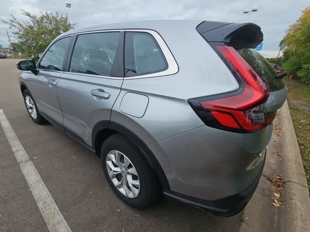 Used 2024 Honda CR-V LX image 6
