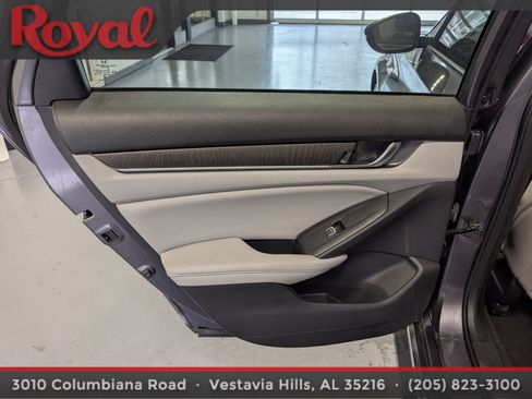 Used 2018 Honda Accord EX-L image 12