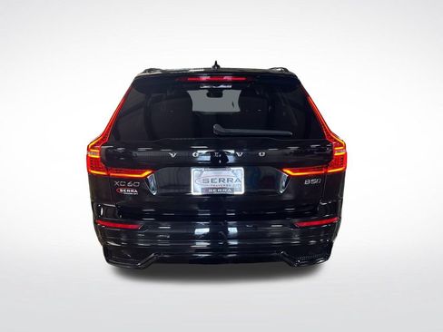 Used 2023 Volvo XC60 B5 Plus AWD/4WD image 5