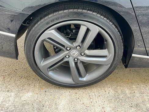 Used 2018 Honda Accord EX-L image 34