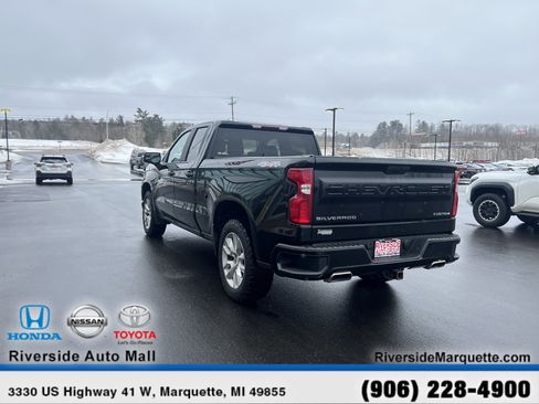 Used 2019 Chevrolet Silverado 1500 Custom w/ Custom Value Package image 6