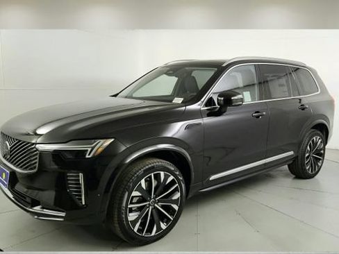New 2026 Volvo XC90 B6 Plus w/ Protection Package AWD/4WD image 8
