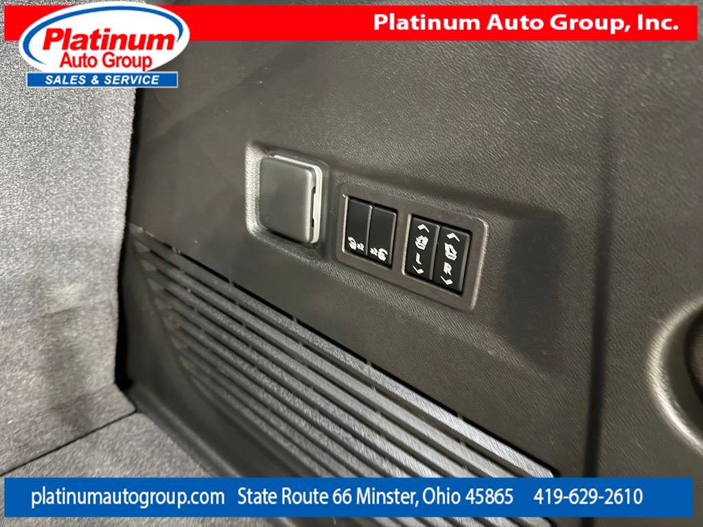 Used 2021 GMC Yukon Denali w/ Denali Premium Package AWD/4WD image 35