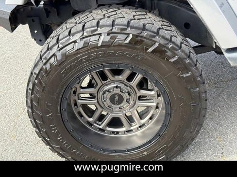Used 2013 Jeep Wrangler Unlimited Sahara w/ Connectivity Group AWD/4WD image 11