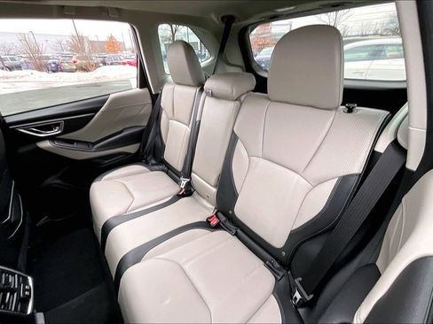 Certified 2024 Subaru Forester Limited image 29