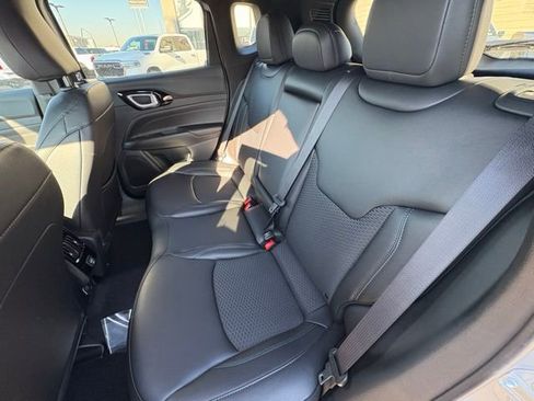 New 2026 Jeep Compass Latitude image 20