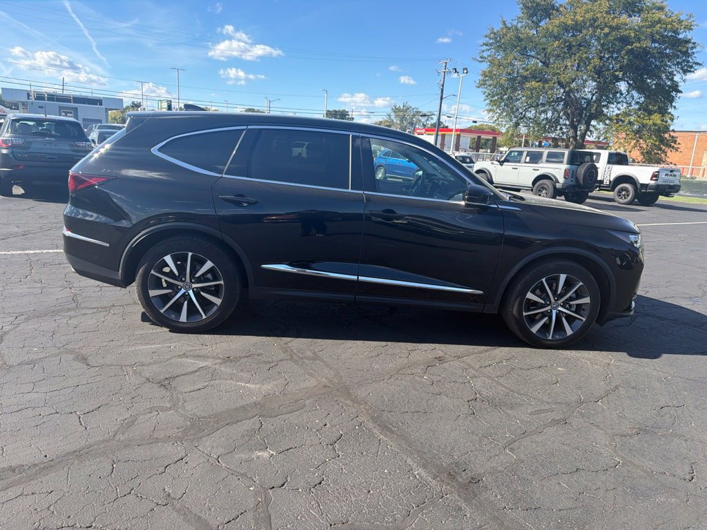 Used 2025 Acura MDX w/ Technology Package AWD/4WD image 5