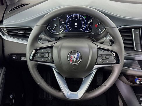 Used 2024 Buick Enclave Premium image 39