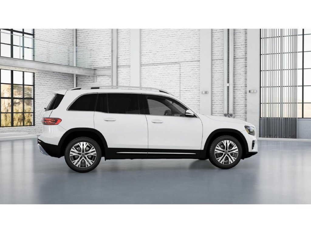 Certified 2026 Mercedes-Benz GLB 250 4MATIC image 17