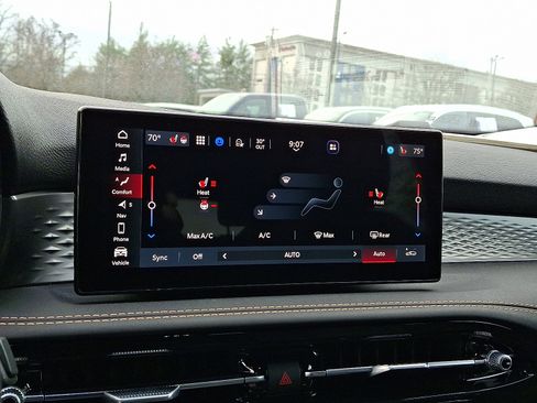 New 2025 Alfa Romeo Tonale image 13