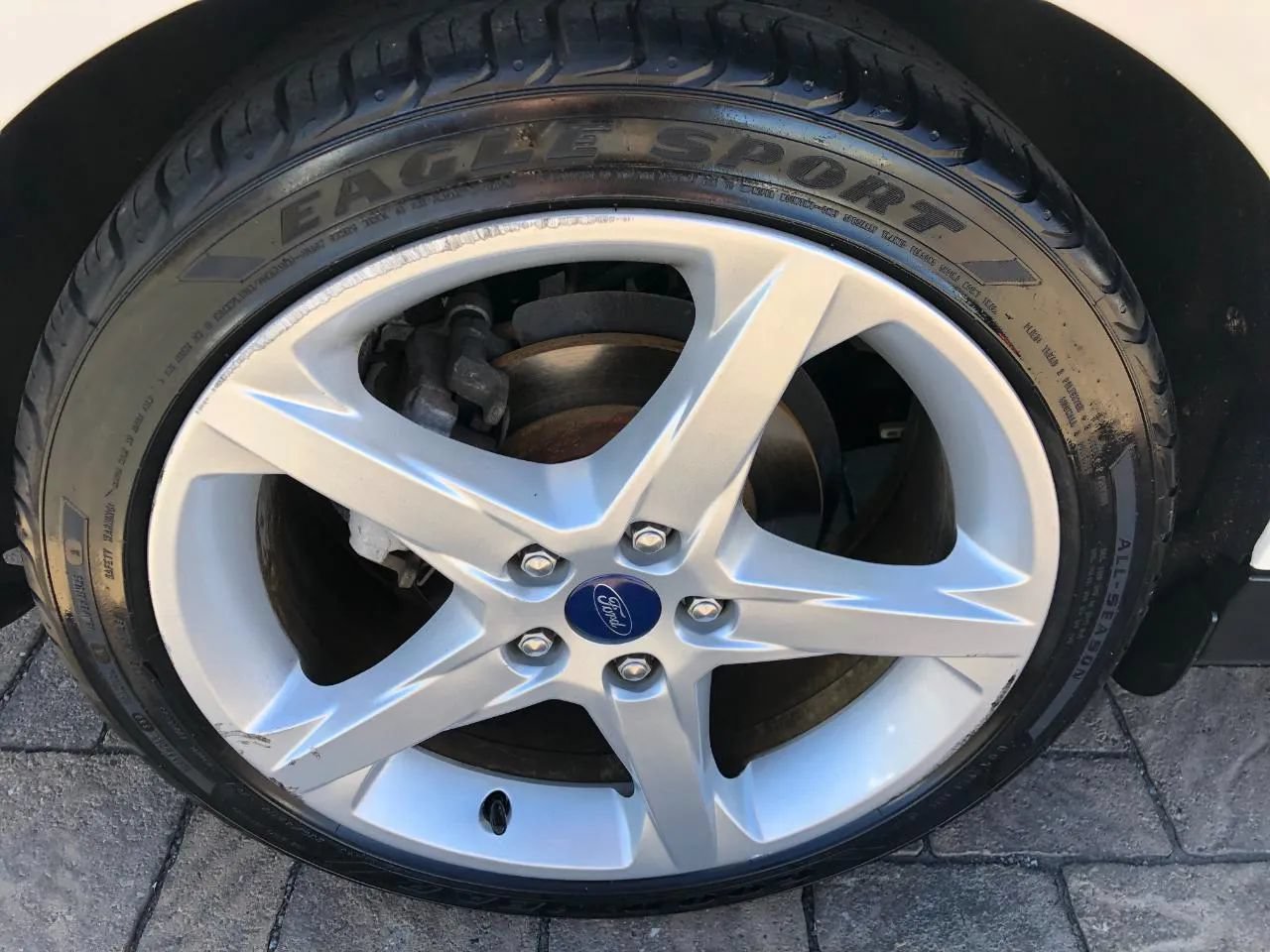 Used 2013 Ford Focus Titanium w/ Titanium Handling Pkg FWD image 10