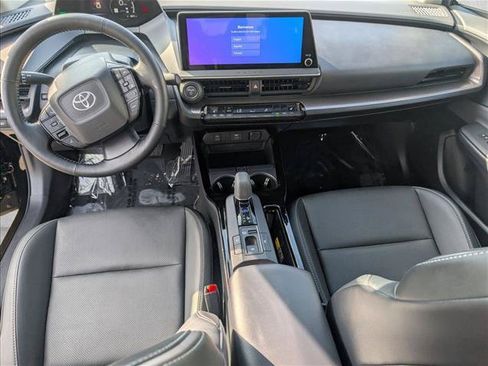 Certified 2025 Toyota Prius XLE FWD image 16