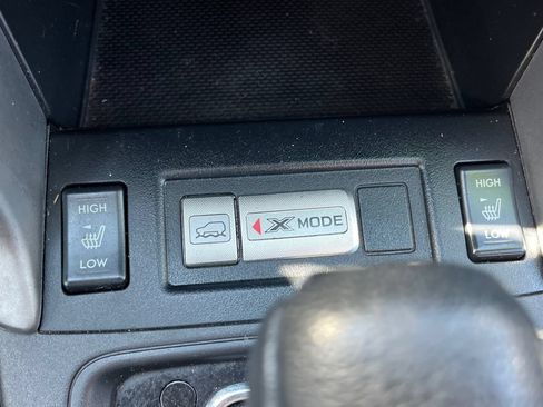 Used 2015 Subaru Forester 2.5i Touring w/ Eyesight & Navigation System AWD/4WD image 20