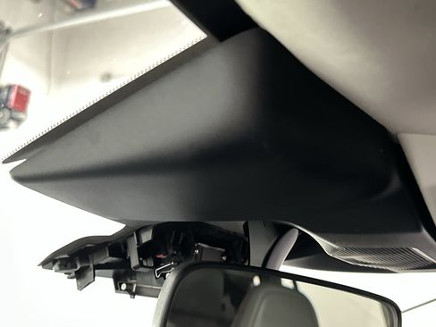 Used 2024 Subaru Crosstrek 2.5i Limited image 39