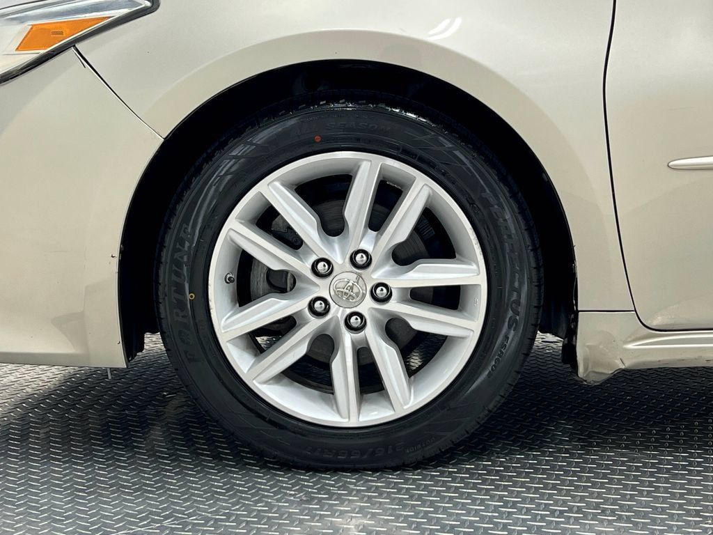 Used 2015 Toyota Avalon XLE Premium FWD image 36
