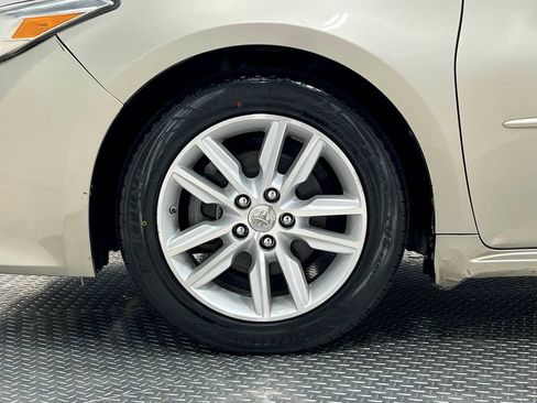 Used 2015 Toyota Avalon XLE Premium FWD image 36