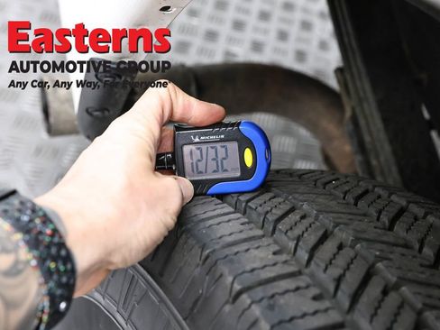 Used 2021 Chevrolet Express 2500 image 27