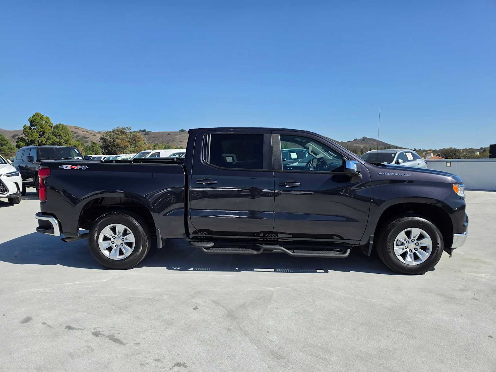 Used 2024 Chevrolet Silverado 1500 LT w/ Safety Package AWD/4WD image 2