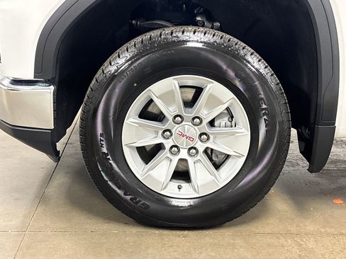 Used 2024 GMC Sierra 1500 Pro w/ Pro Value Package image 9