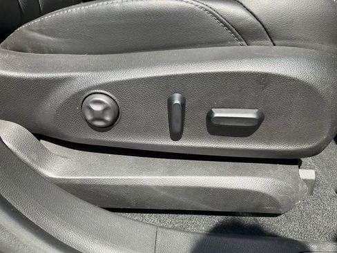 Used 2020 Buick Envision Premium w/ Driver Confidence Package AWD/4WD image 22