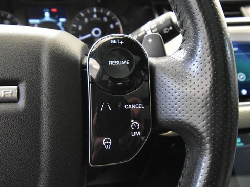 Used 2020 Land Rover Range Rover Velar S image 27