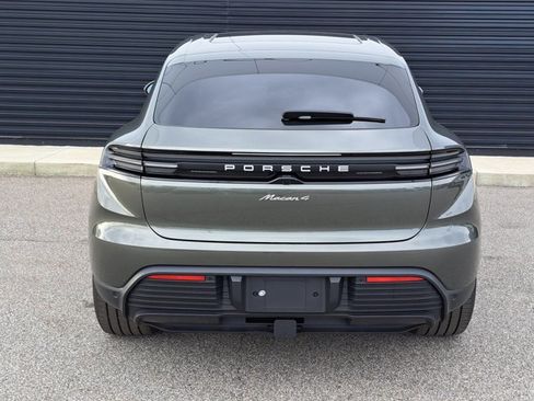 New 2026 Porsche Macan 4 Electric image 6