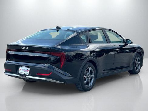 Used 2025 Kia K4 FWD image 5