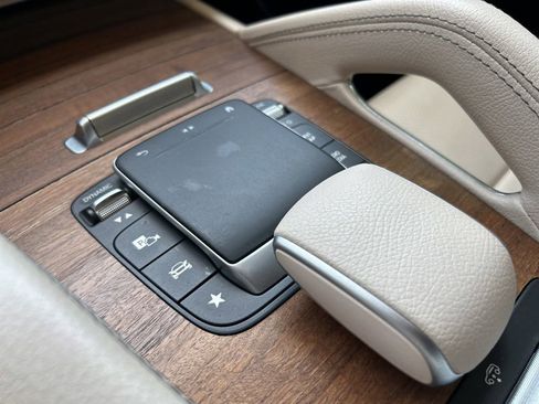 Used 2022 Mercedes-Benz GLS 450 4MATIC image 62
