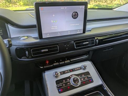 Certified 2023 Lincoln Aviator 2WD image 18