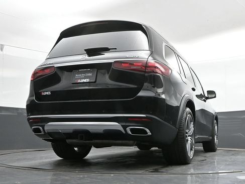 Used 2024 Mercedes-Benz GLS 450 4MATIC image 41