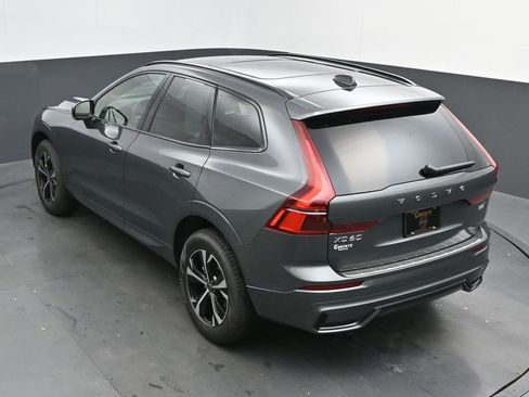 New 2026 Volvo XC60 B5 Core w/ Climate Package image 32