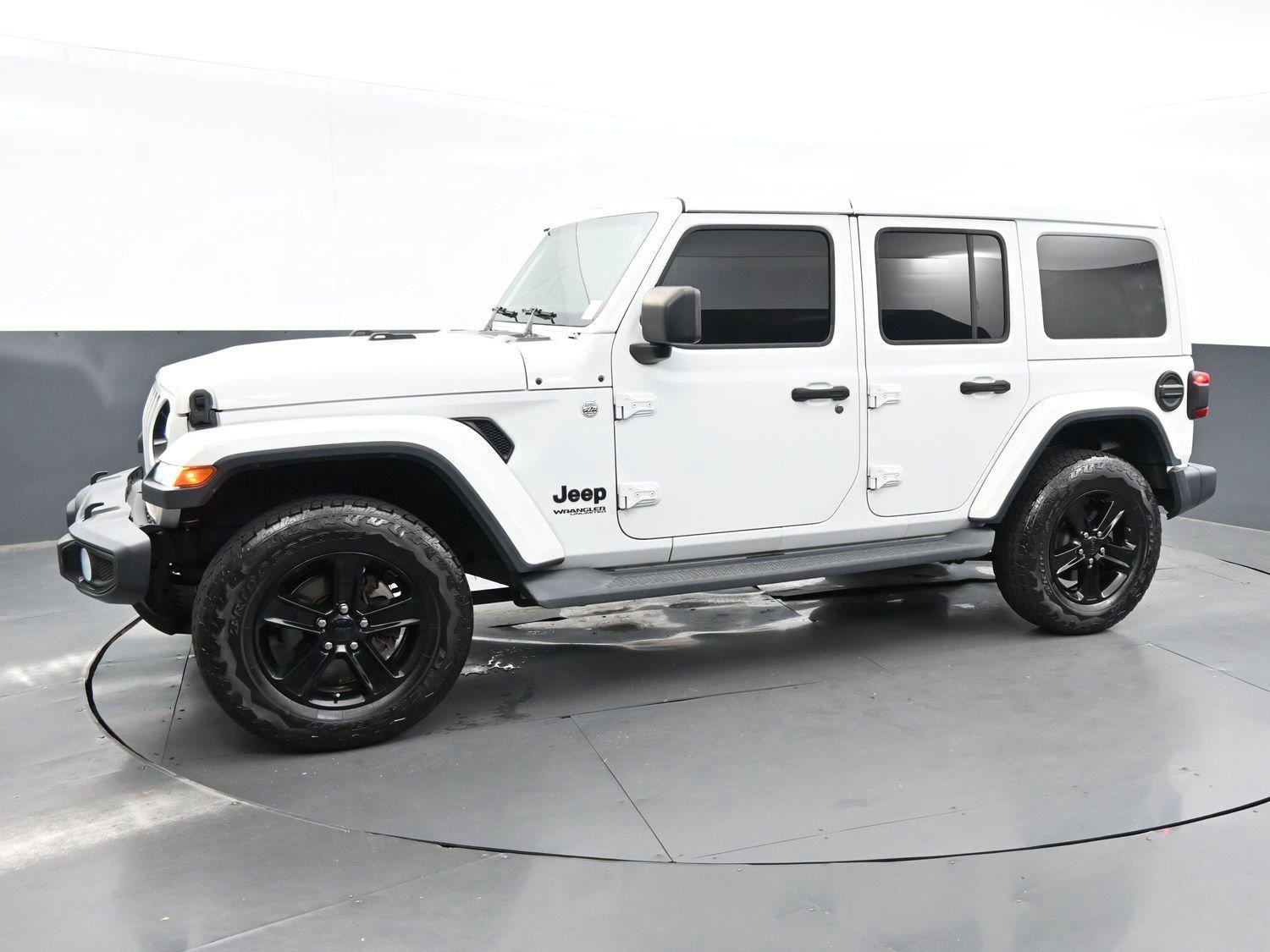 Used 2020 Jeep Wrangler Unlimited Sahara AWD/4WD image 3